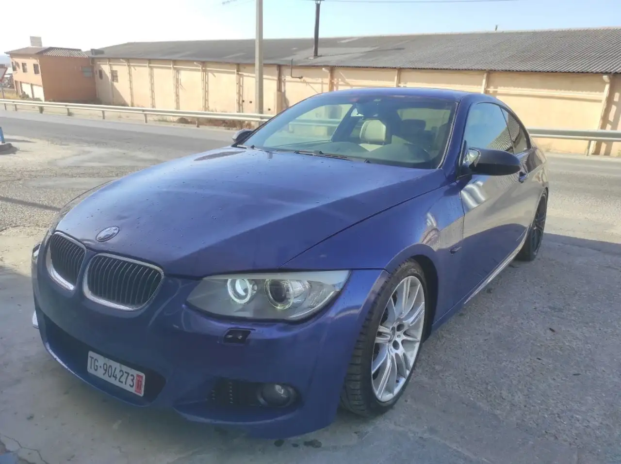 BMW 335 335dA Coupé — photo 1 of 3