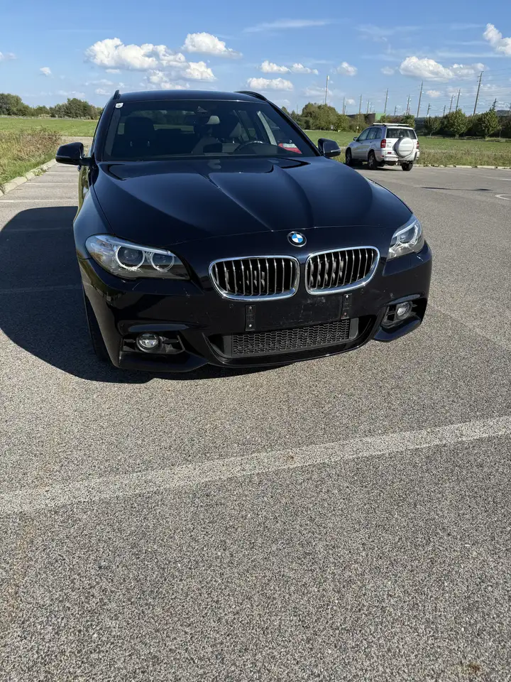 BMW 520 520d xDrive Touring Österreich-Paket Aut. — photo 1 of 9