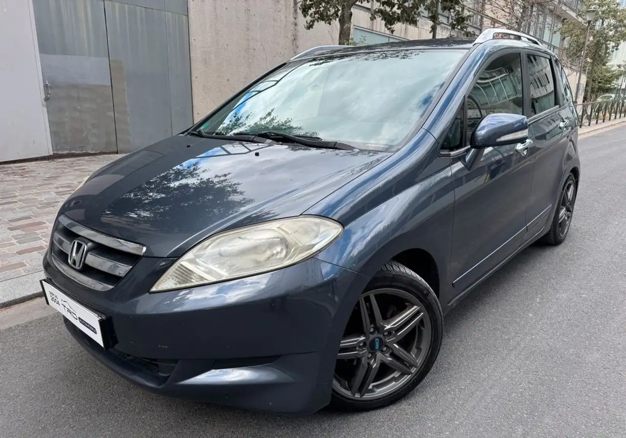 Honda FR-V 1.7 125 — photo 1 of 10