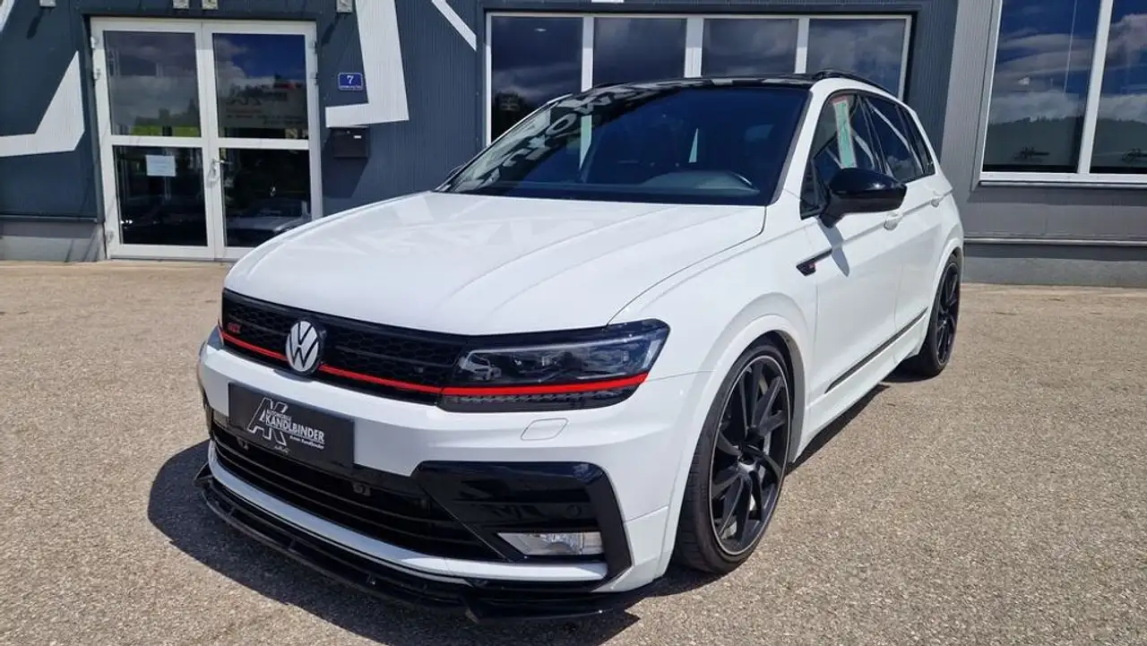 Volkswagen Tiguan 2,0 TSI R-Line DSG ''Finanzierung möglich'' — photo 1 of 33