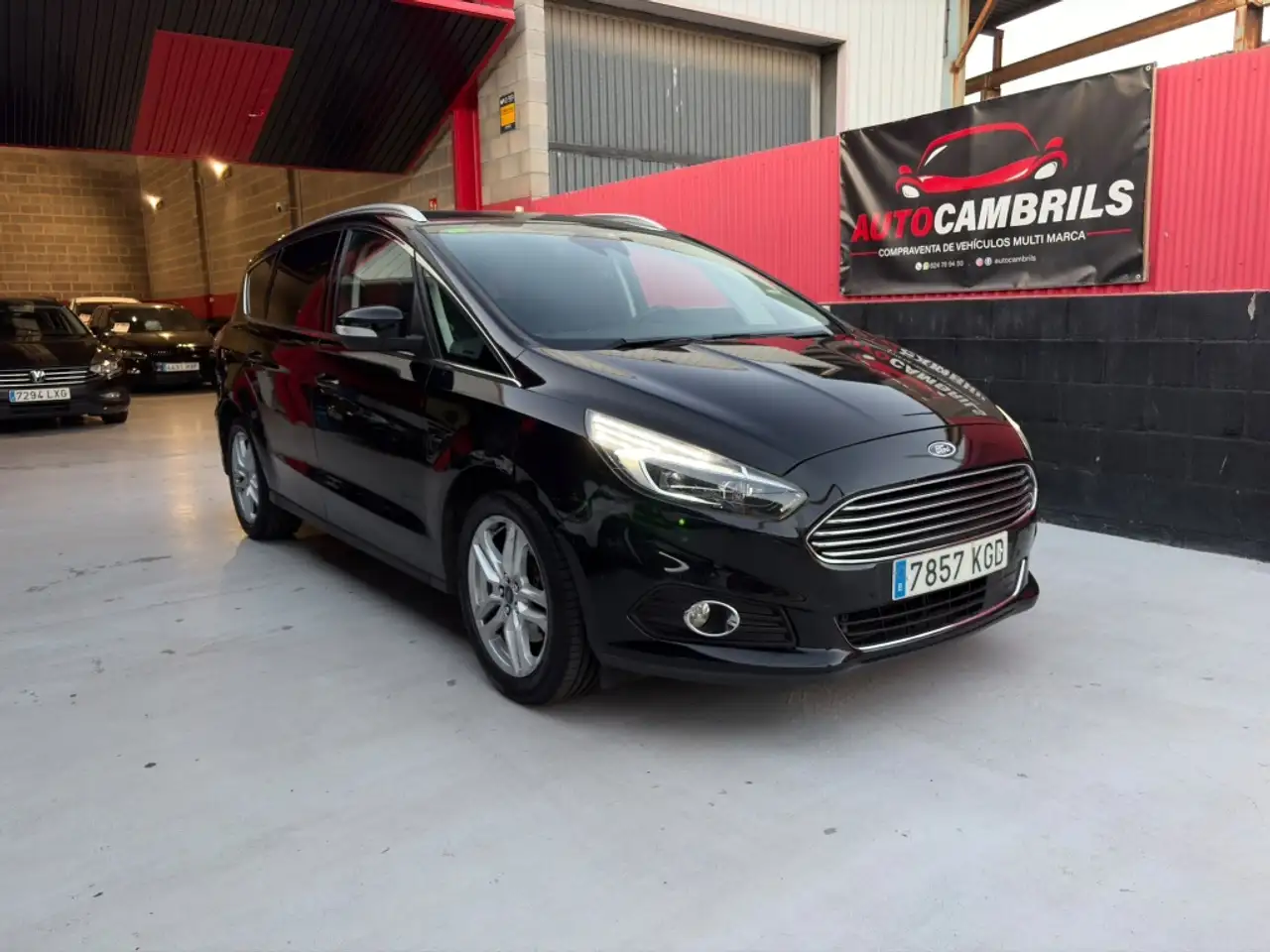 Ford S-Max 2.0TDCi Titanium Powershift 150 — photo 1 of 14