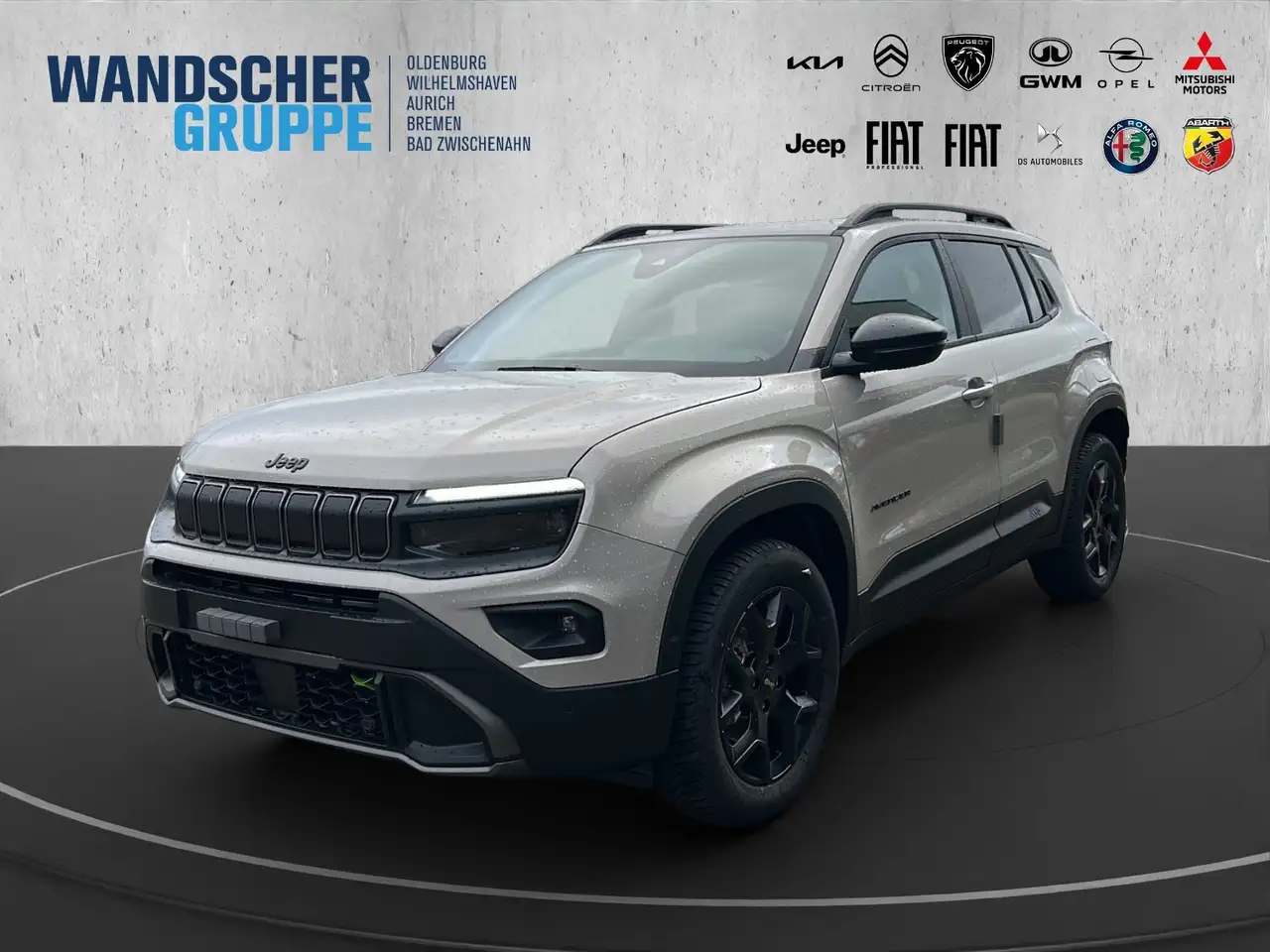 Jeep Avenger 1.2 Overland 4xe KAMERA LED ALLRAD SHZ — photo 1 of 15