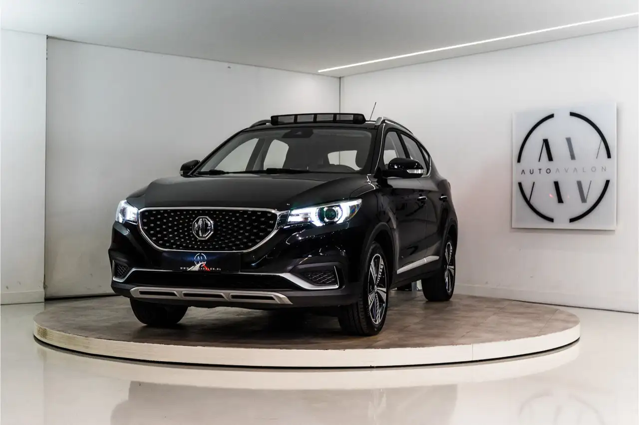MG ZS MG EV Luxury 45 kWh 143PK | Panoramadak | Keyless — photo 1 of 40