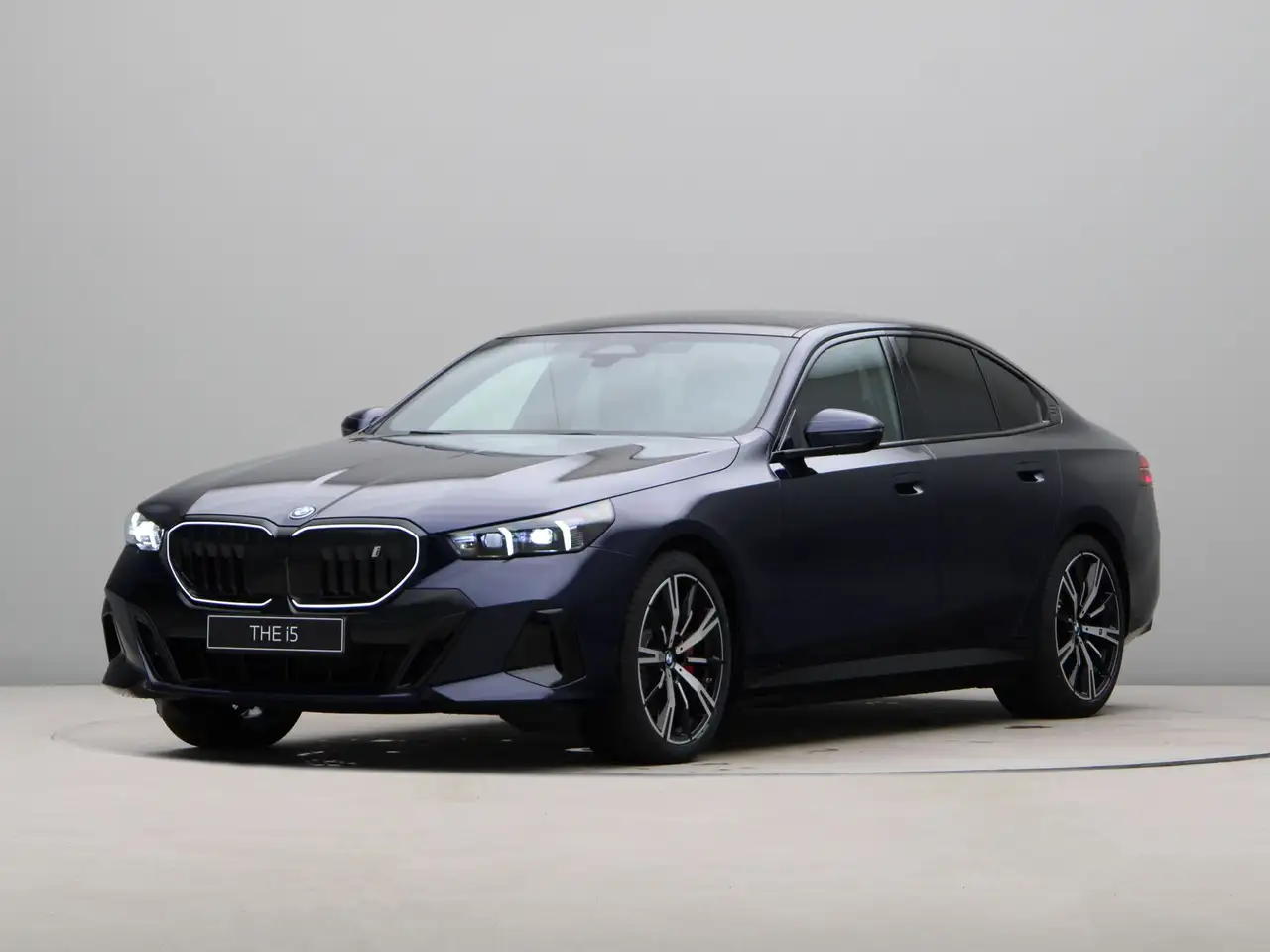 BMW i5 eDrive40 M Sport Edition 84 kWh — photo 1 of 26