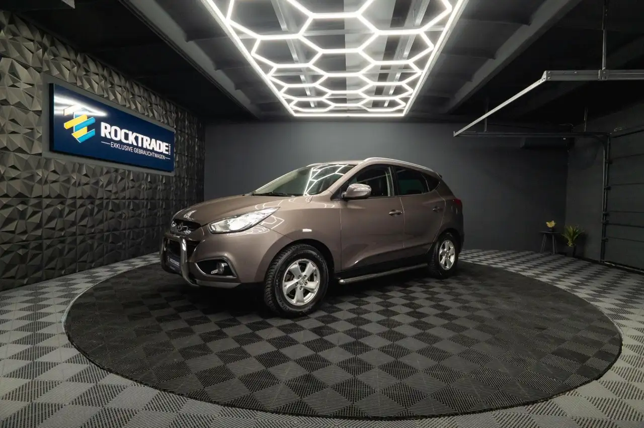 Hyundai iX35 2.0 Premium 4x4 AWD LPG | TÜV Neu | Kamera — photo 1 of 40