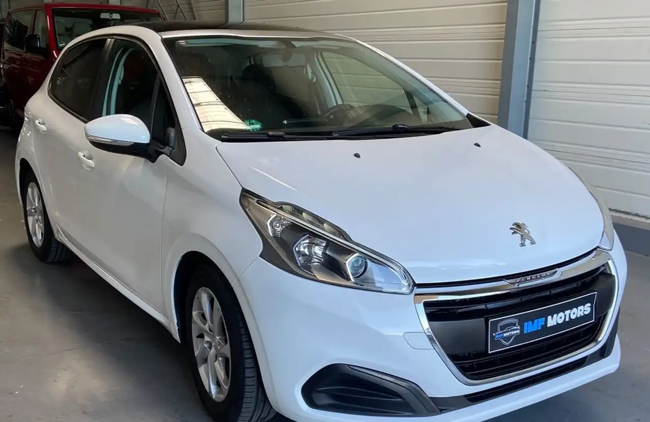 Peugeot 208 1.6 e-hdi 100 cv clim gps toit panoramique -radar de recul PAIEMENT EN 3-4 FOIS SANS FRAIS garantie 3 mois — photo 1 of 5