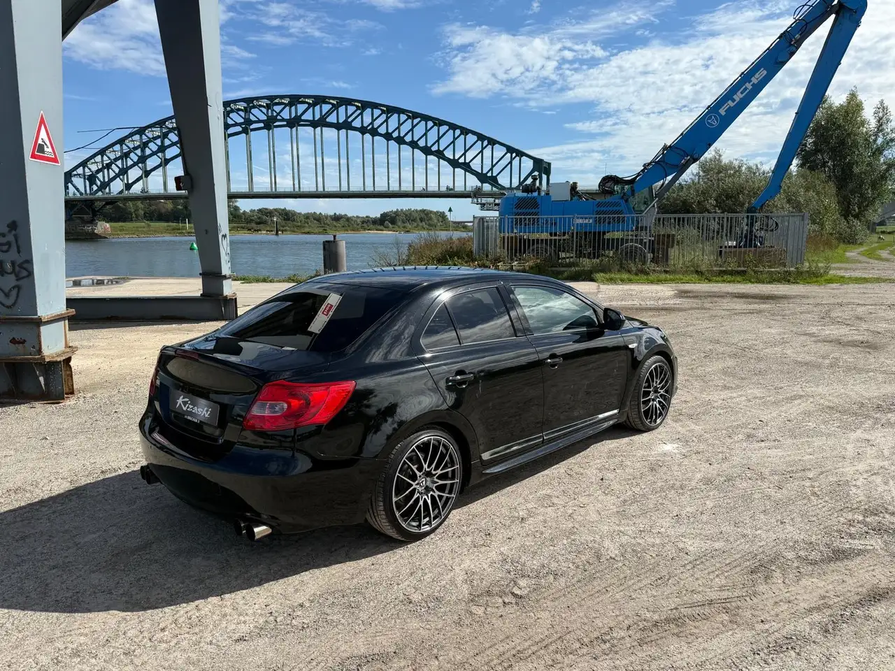 Suzuki Kizashi 2.4L 4 cilinder motor — photo 1 of 34