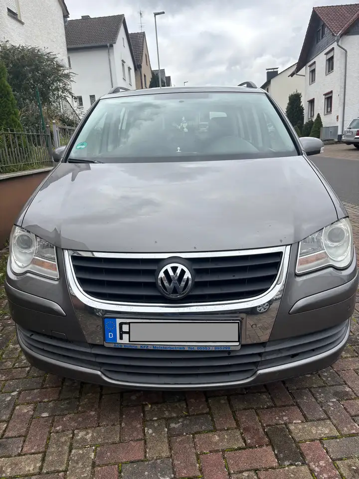 Volkswagen Touran Touran 1.4 TSI Freestyle — photo 1 of 14