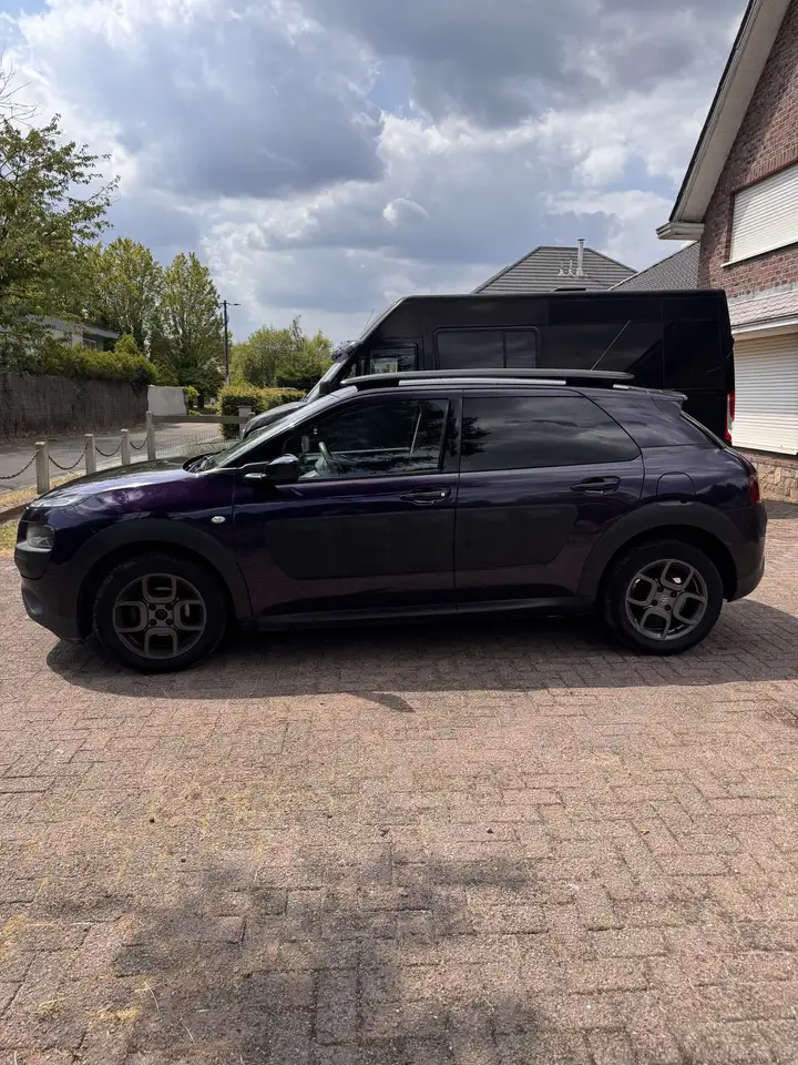 Citroen C4 Cactus PureTech 82 Feel — photo 1 of 10