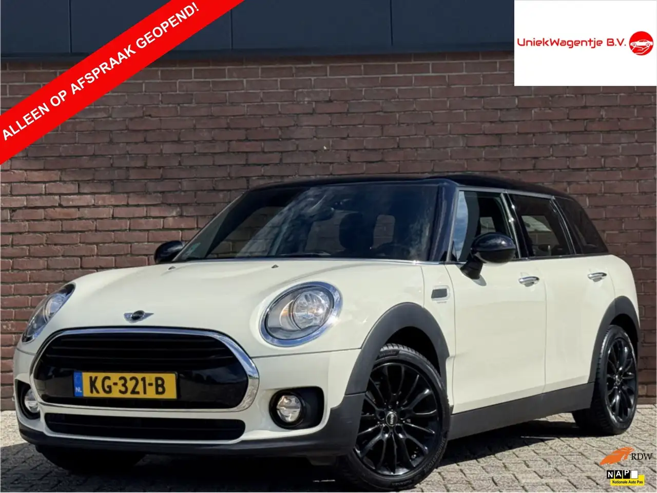 MINI Cooper Clubman 1.5 BUSINESS | NL-AUTO! | TREKHAAK! — photo 1 of 39