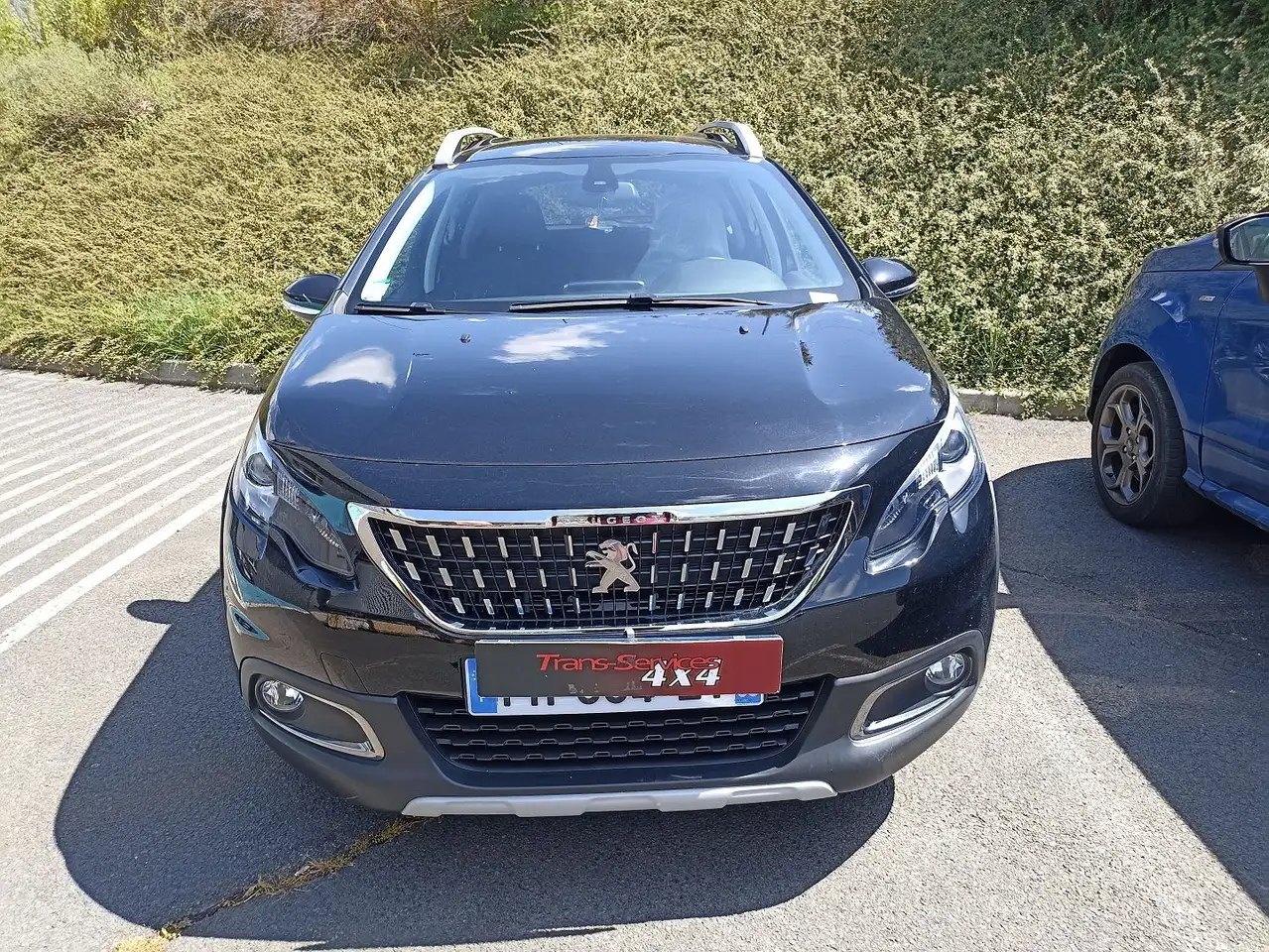 Peugeot 2008 1.2 PURETECH 100CH S\u0026S ALLURE BUSINESS — photo 1 of 7