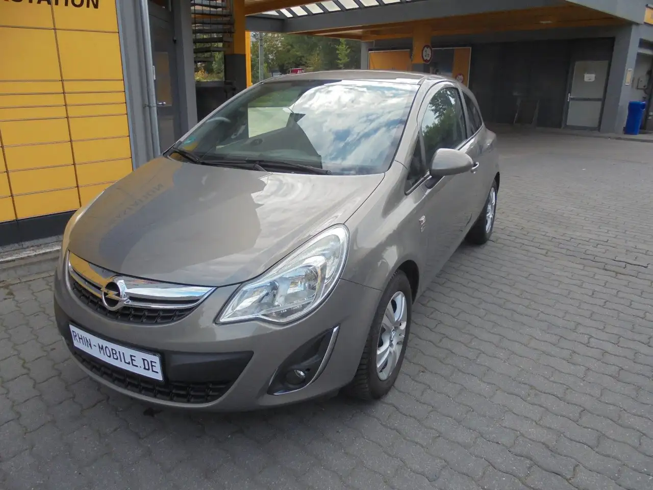 Opel Corsa 1.2 ecoFLEX 150 Jahre Opel /Automatik/ — photo 1 of 19