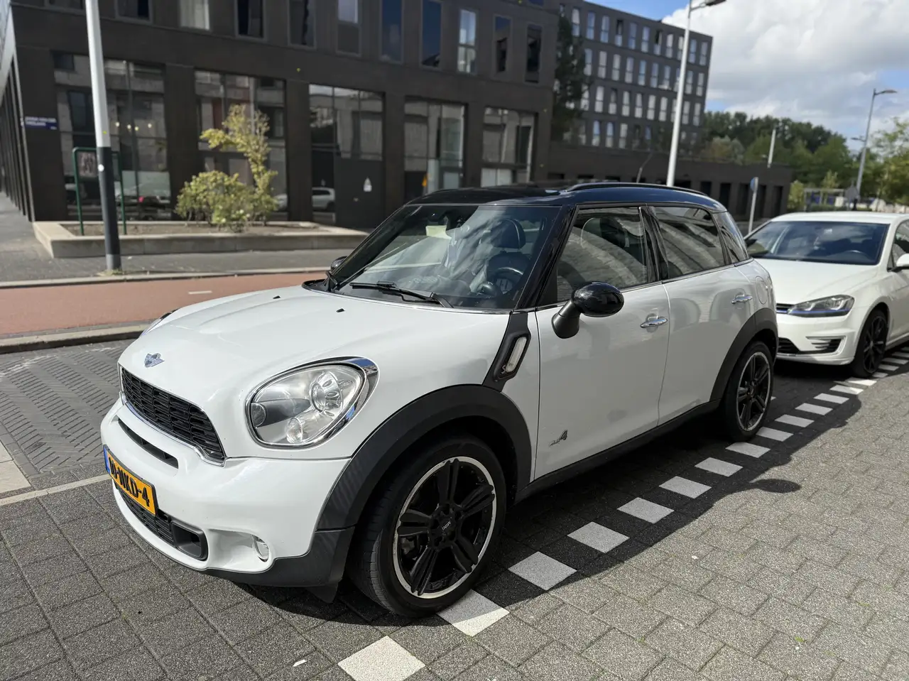 MINI Countryman S All4 1.6 Cpr Chili — photo 1 of 10