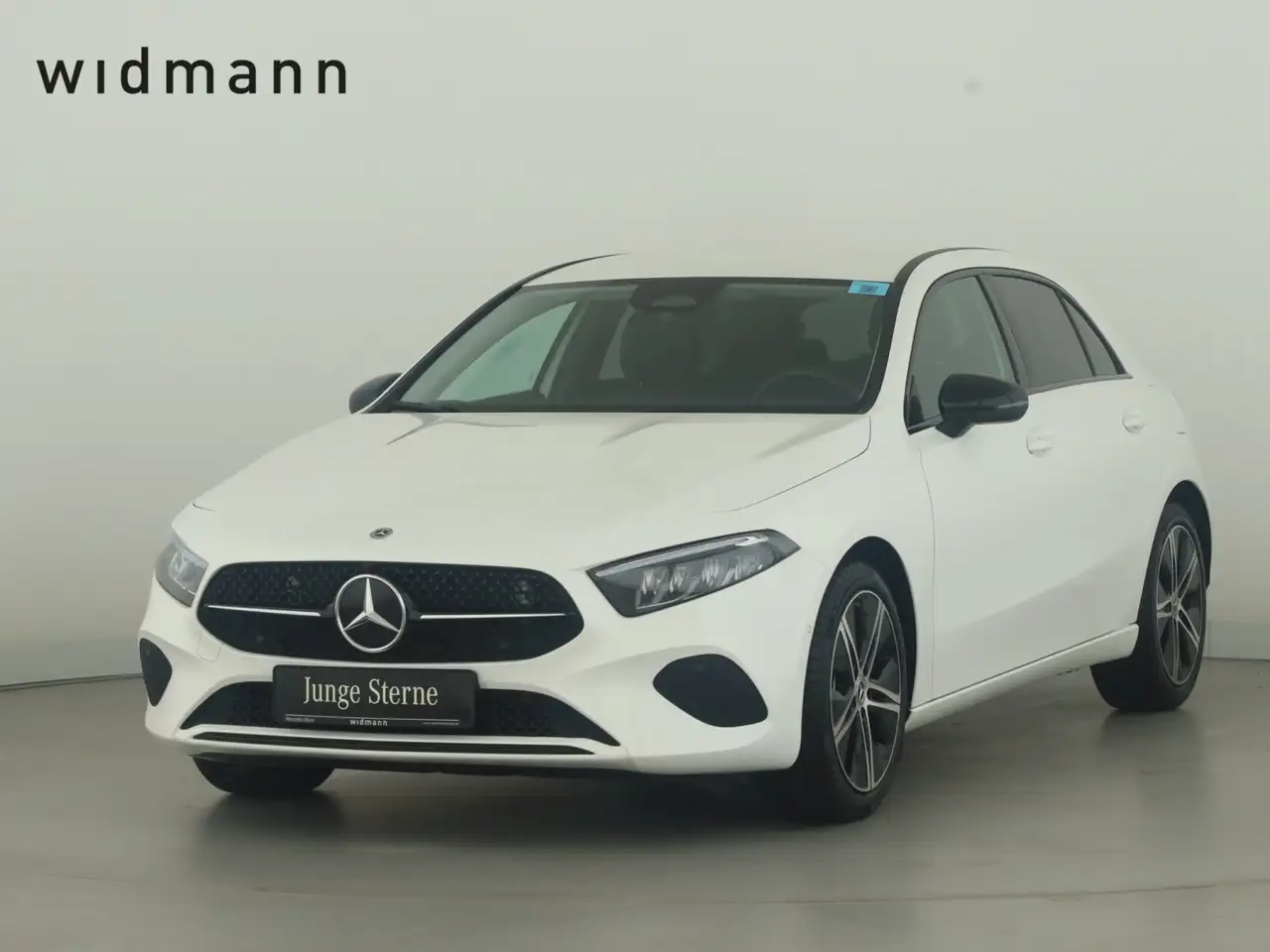 Mercedes-Benz A 180 Progressive Advanced*LED*PDC*Kamera*Night — photo 1 of 27