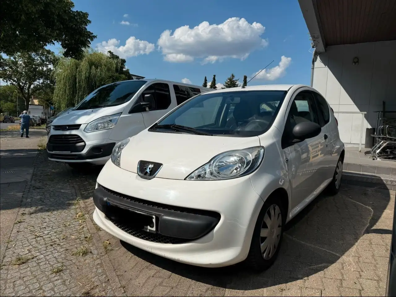 Peugeot 107 Petit Filou*Servo*Allwetter*R/CD*2. Hand — photo 1 of 11