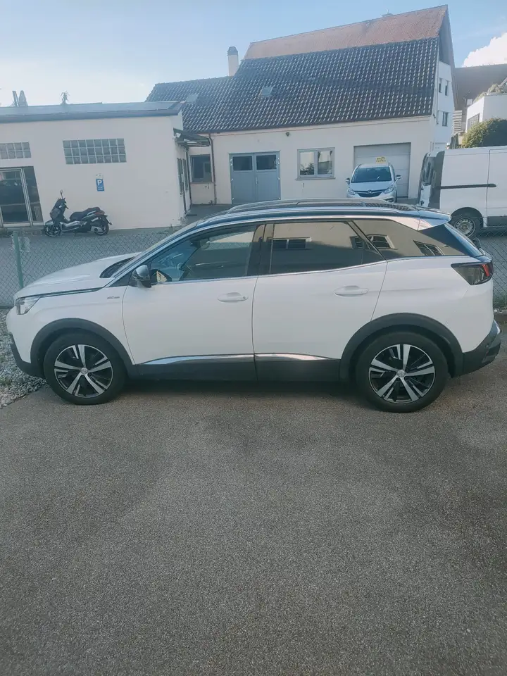 Peugeot 3008 1.6 THP S&S Allure 133KW.181 PS — photo 1 of 13