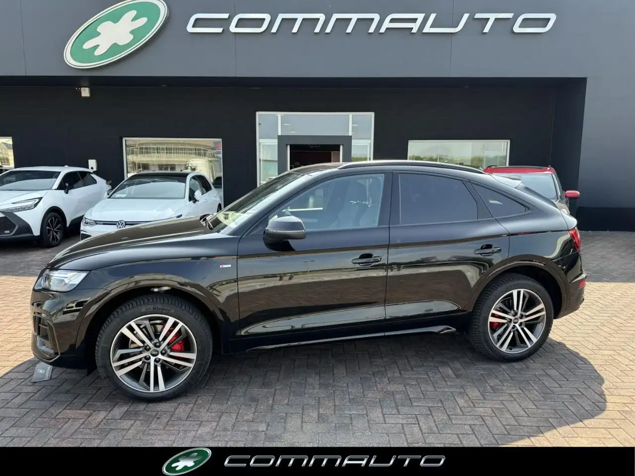 Audi Q5 SPB 40 TDI quattro S tronic — photo 1 of 15