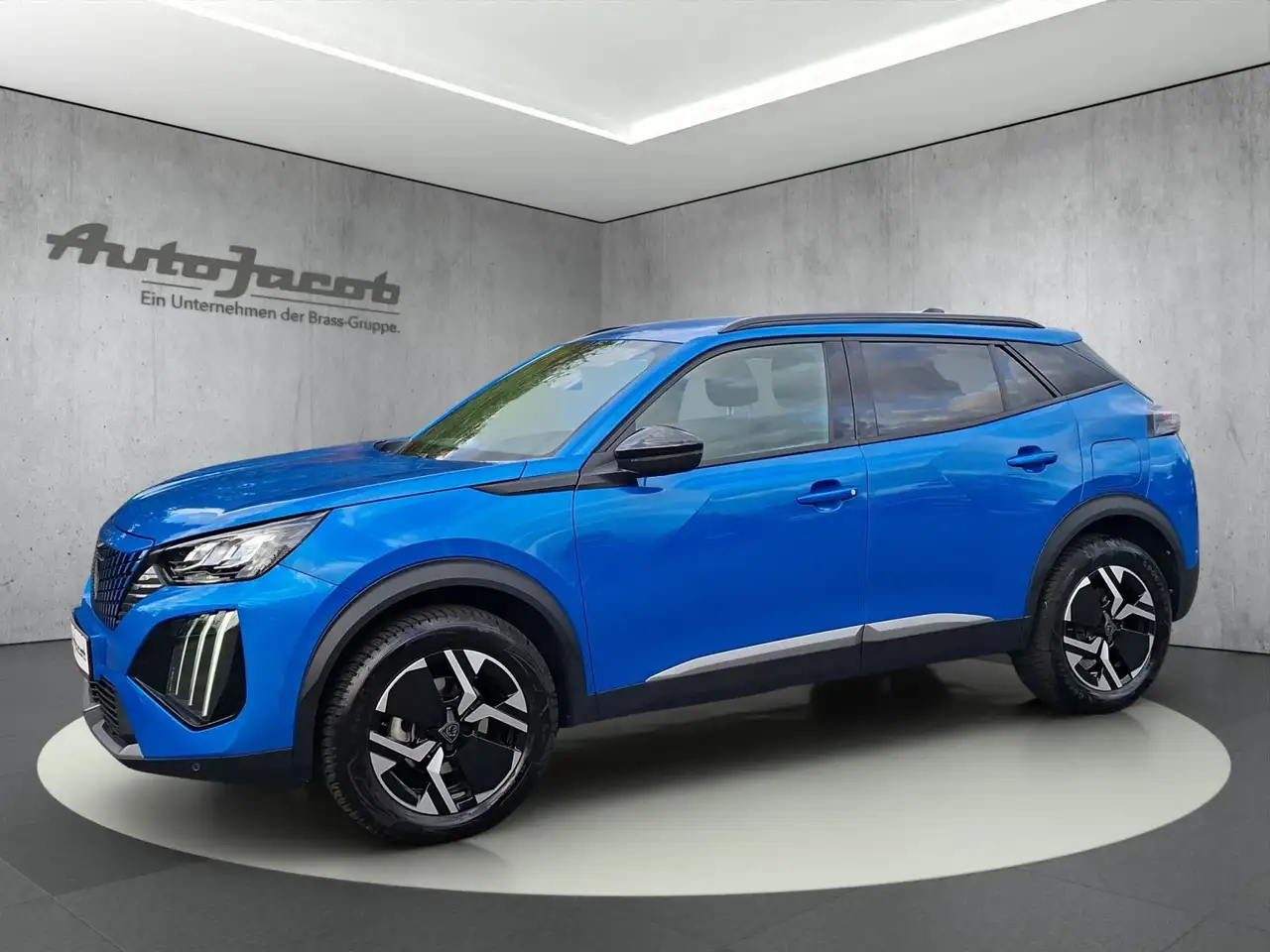 Peugeot 2008 1.2 PureTech 130 Allure — photo 1 of 18