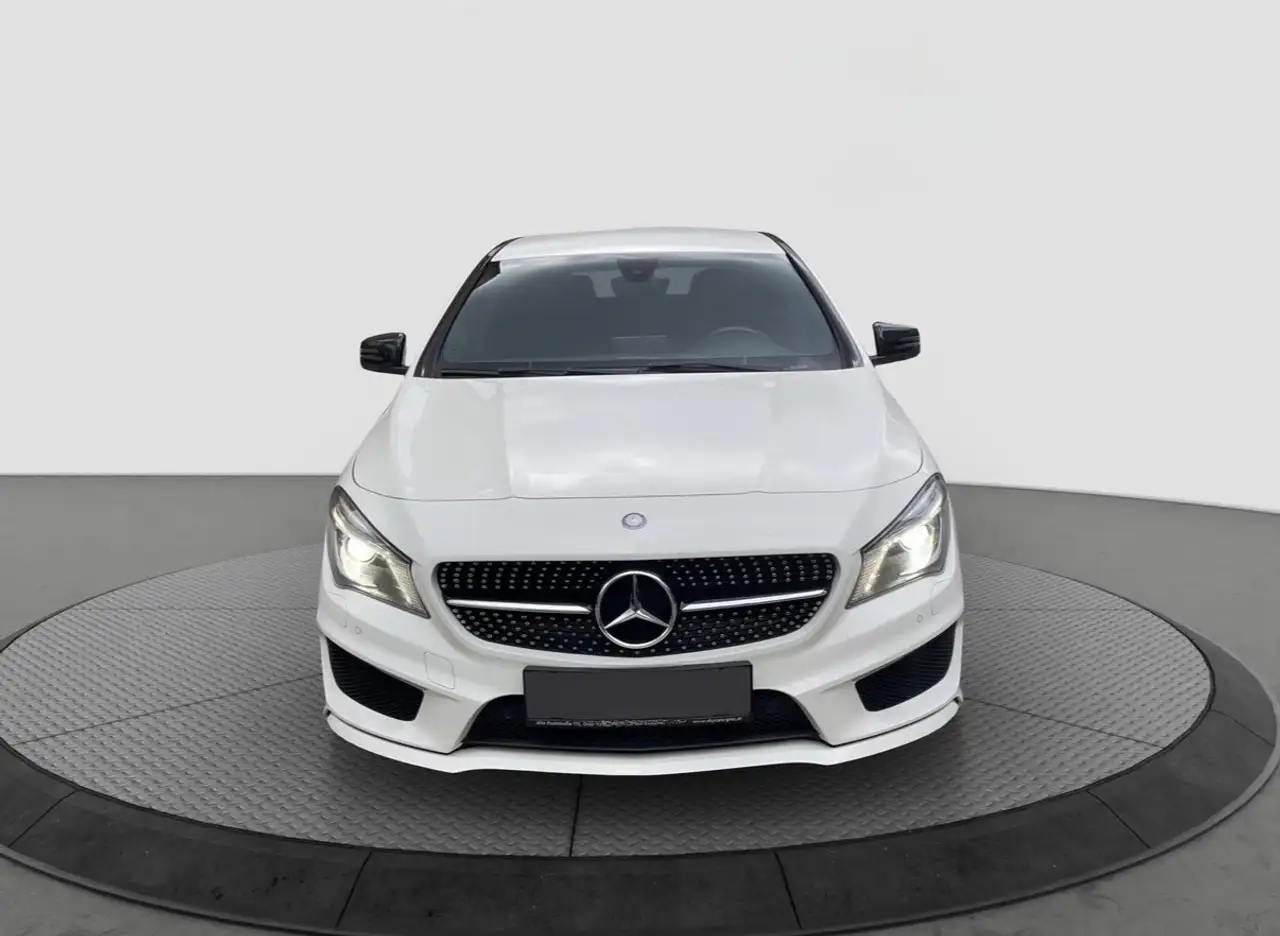 Mercedes-Benz CLA 220 CDI Aut. — photo 1 of 6