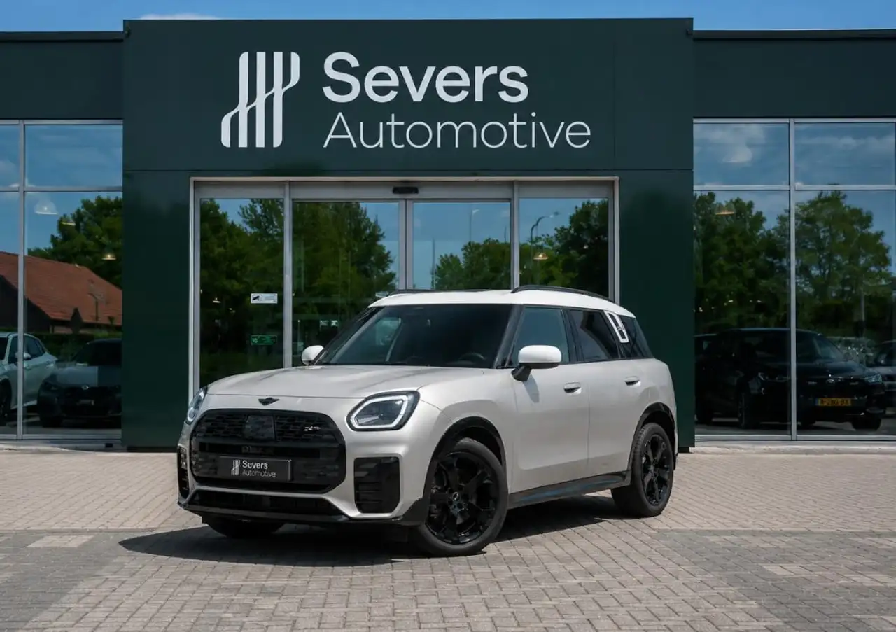 MINI John Cooper Works Countryman SE ALL4 XL 66.5 kWh | Panoramadak | Driving Assist — photo 1 of 20
