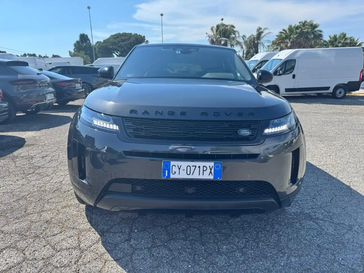 Land Rover Range Rover Evoque Range Rover N1 Evoque 2.0D I4 163CV AWD Fleet Dark Edition S — photo 1 of 25