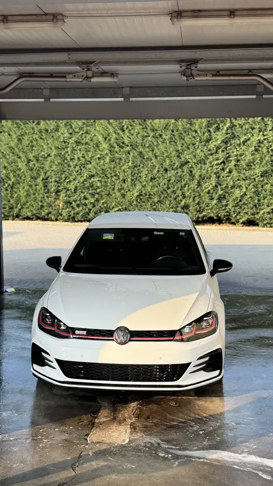 Volkswagen Golf GTI 5p 2.0 tsi Performance 245cv dsg — photo 1 of 6
