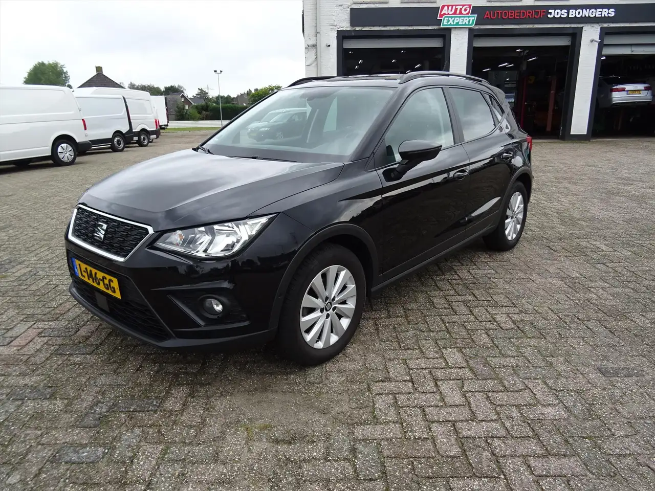 SEAT Arona 1.0 TSI 95pk Style — photo 1 of 17