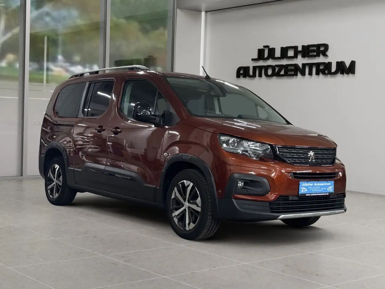 Peugeot Rifter GT L2 Aut. 7 Sitzer , 1.Rentnerhand — photo 1 of 12
