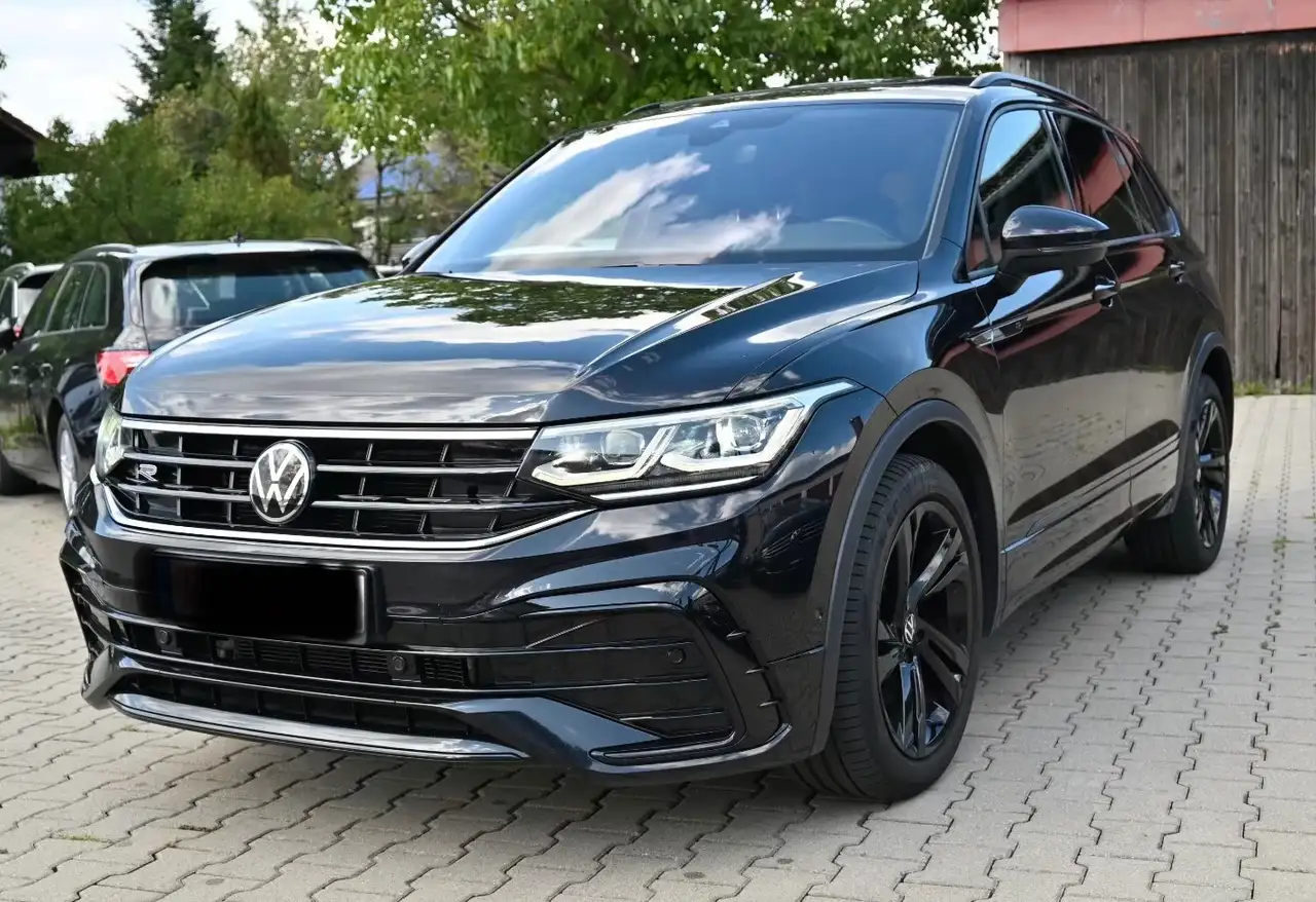 Volkswagen Tiguan Tiguan 1,5 TSI ACT R-Line DSG R-Line — photo 1 of 31