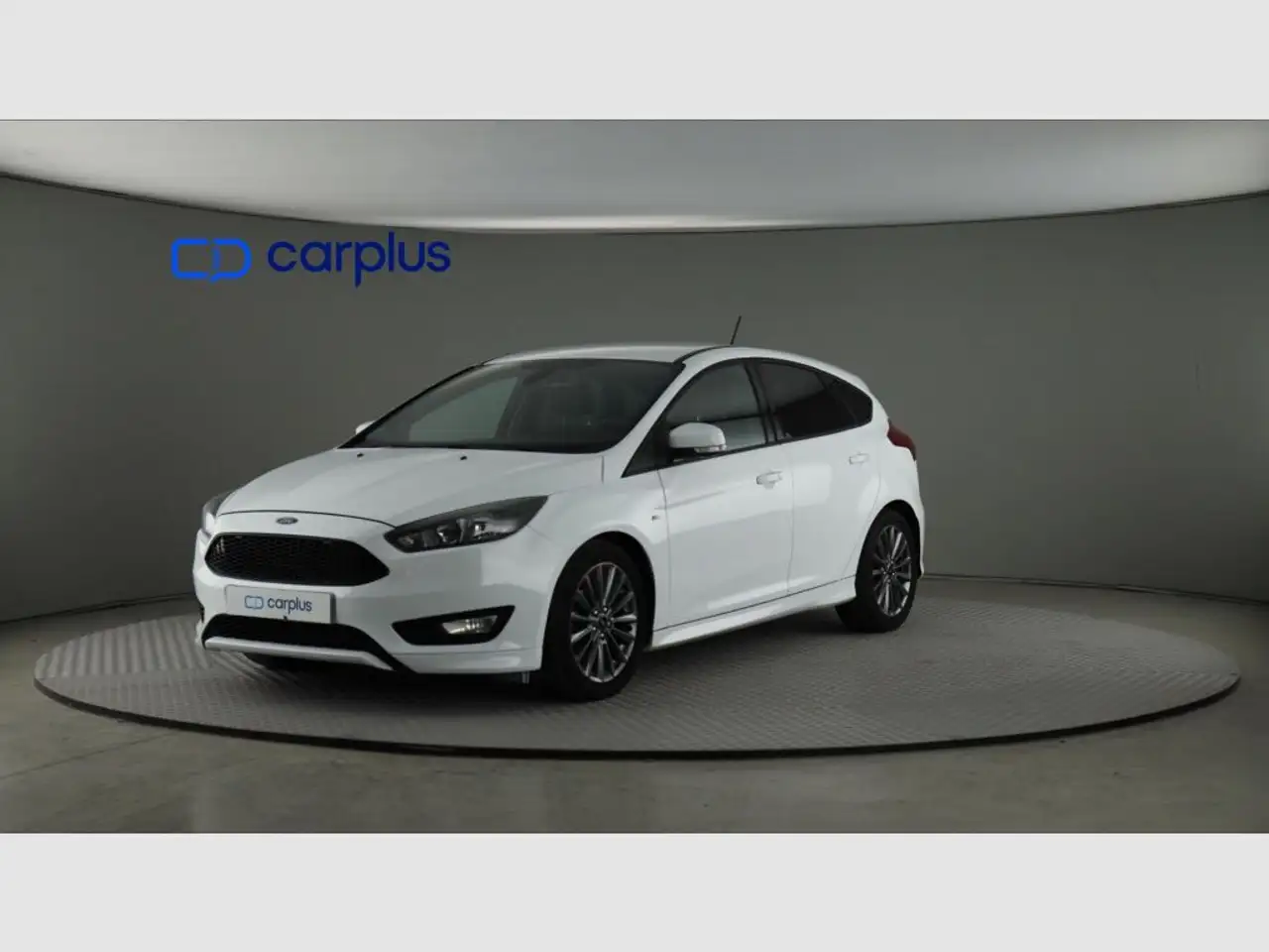 Ford Focus Sportbreak 1.0 Ecoboost Titanium — photo 1 of 40