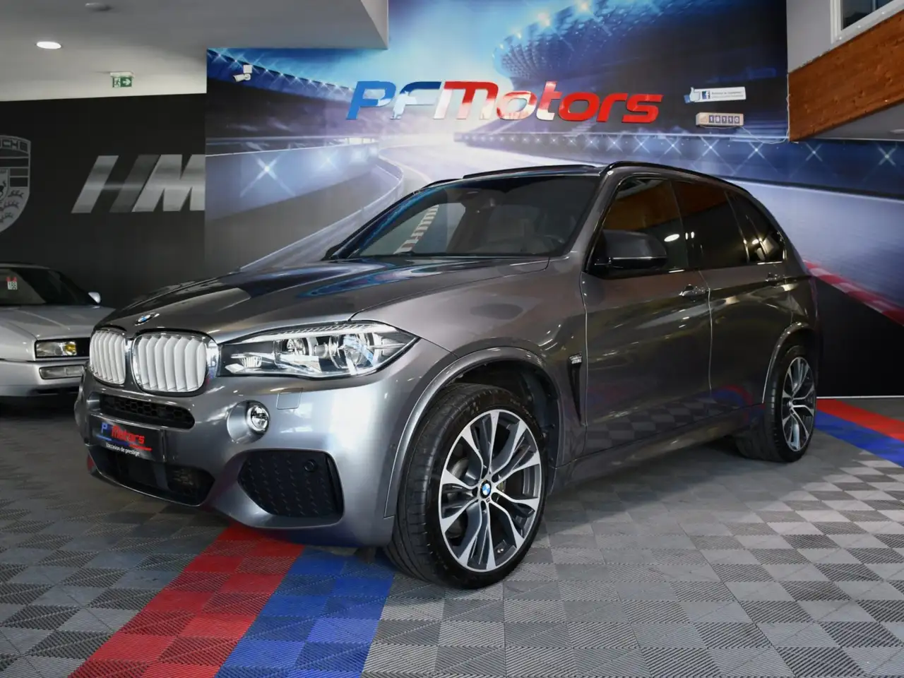 BMW X5 40d X-Drive 313 M-Sport 7 Places GPS TO Attelage Hayon Clim 4 Zones Insert Carbone Affichage Tête Haute Cuir JA 21 PA — photo 1 of 30