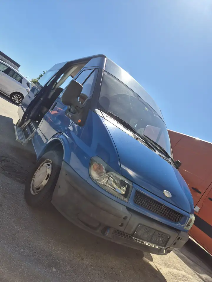 Ford Transit 300M — photo 1 of 5