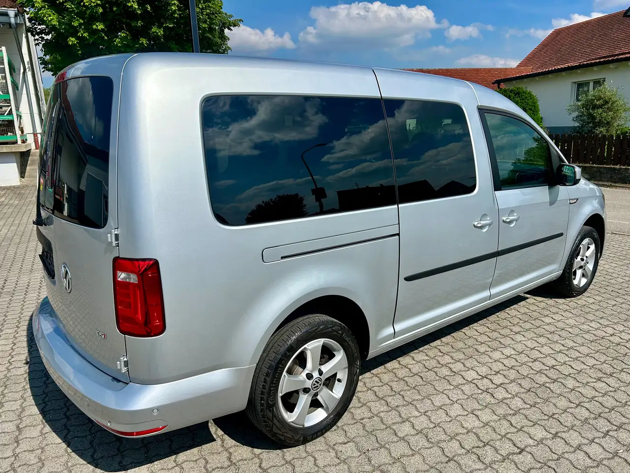 2017 Volkswagen Caddy Maxi Trendline BMT*Aut.*Alu*PDC*Multi*, photograph 3