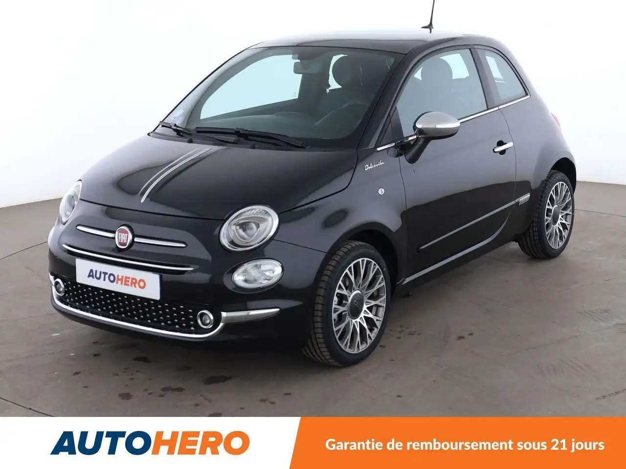 Fiat 500 1.0 Hybrid BSG Dolcevita — photo 1 of 34