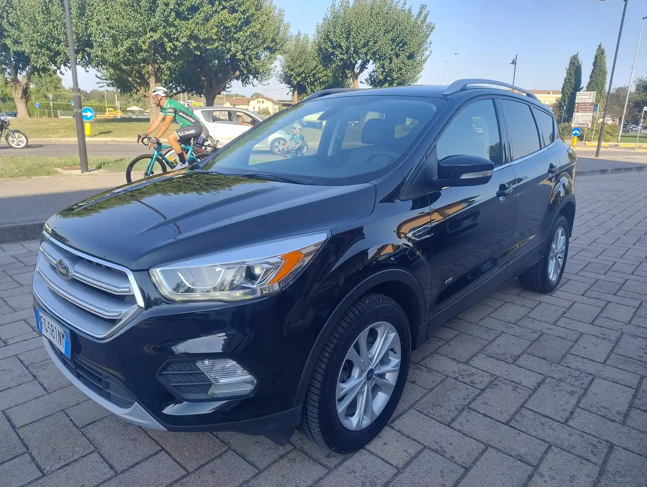 Ford Kuga Kuga II 2017 2.0 tdci Titanium s — photo 1 of 15