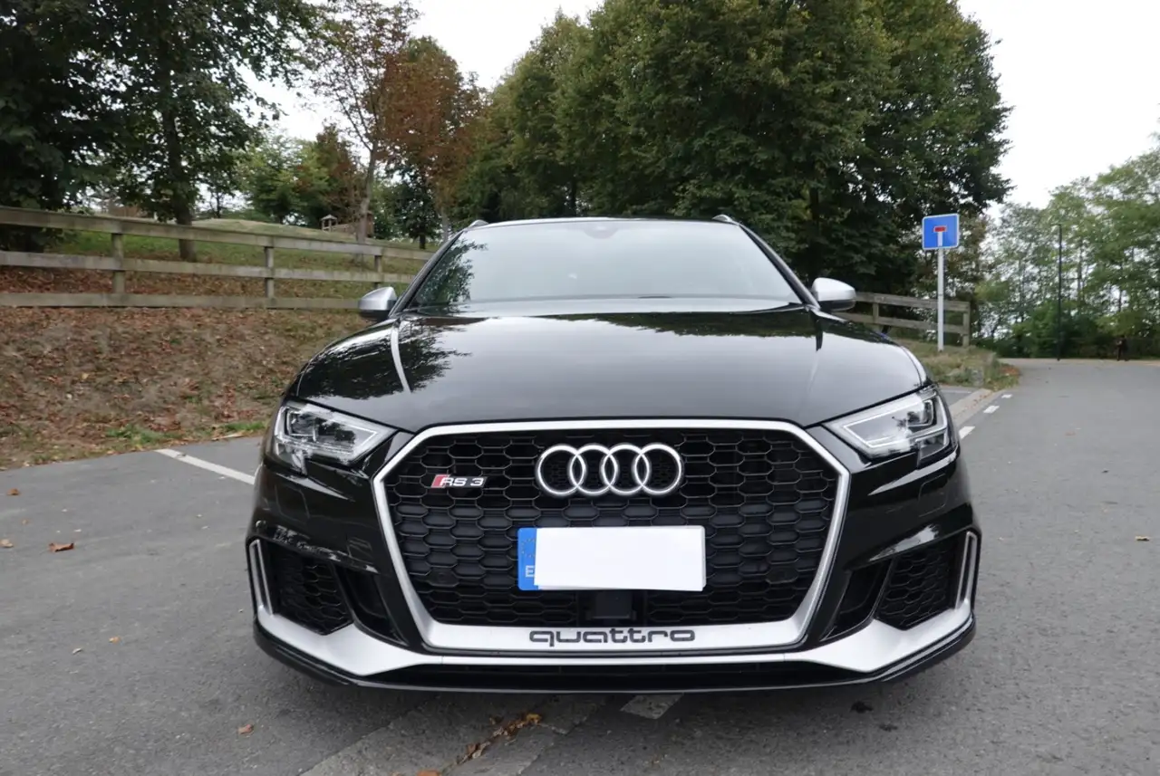 Audi RS3 Sportback 2.5 TFSI quattro S tronic 294kW — photo 1 of 10