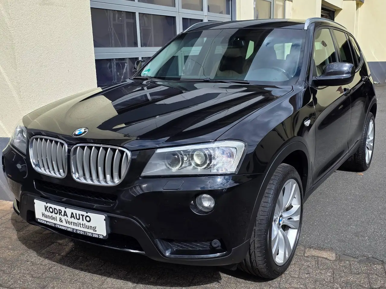 BMW X3 xDrive 30 d*Aut*Leder*Navi*Xenon*AHK — photo 1 of 14
