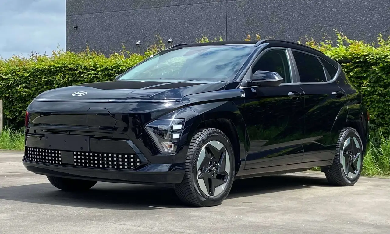 Hyundai KONA EV 48 kWh Feel — photo 1 of 14