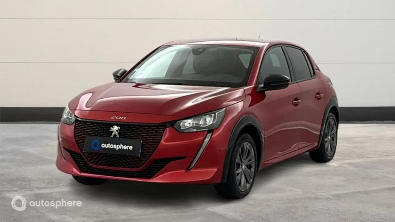 Peugeot 208 e-208 136ch Style — photo 1 of 15