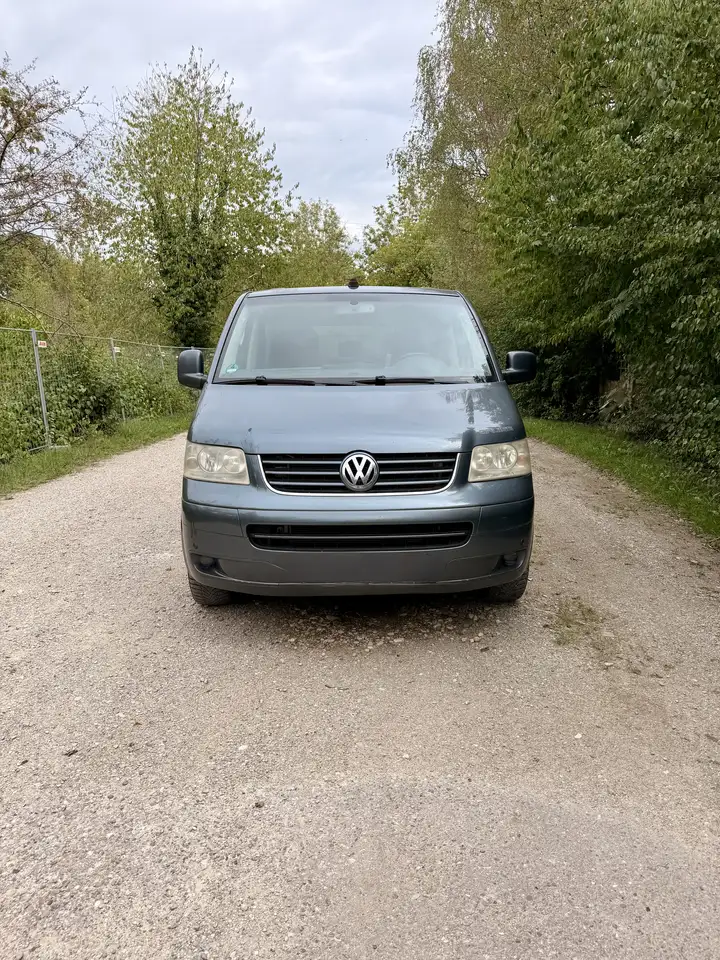 Volkswagen T5 Multivan Comfortline — photo 1 of 18