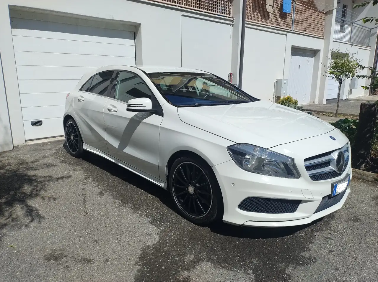 Mercedes-Benz A 180 cdi (be) Premium — photo 1 of 10