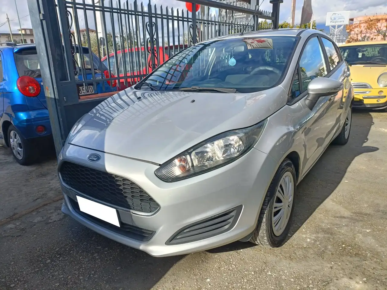 Ford Fiesta Fiesta VI 2017 5p 1.2 Plus 60cv E6 — photo 1 of 15