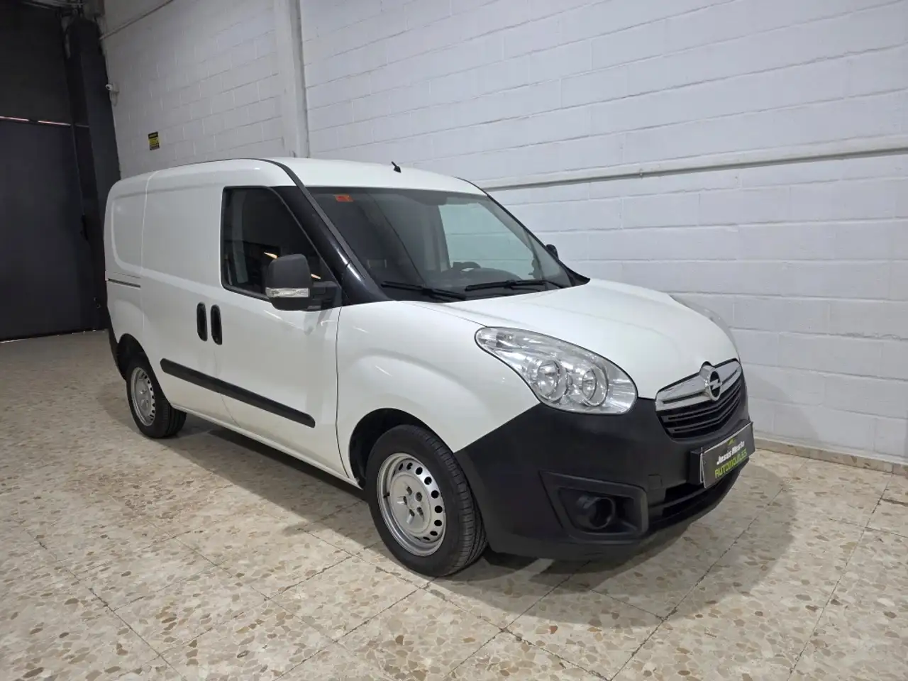 Opel Combo N1 1.3CDTI Cargo L1H1 90 — photo 1 of 16