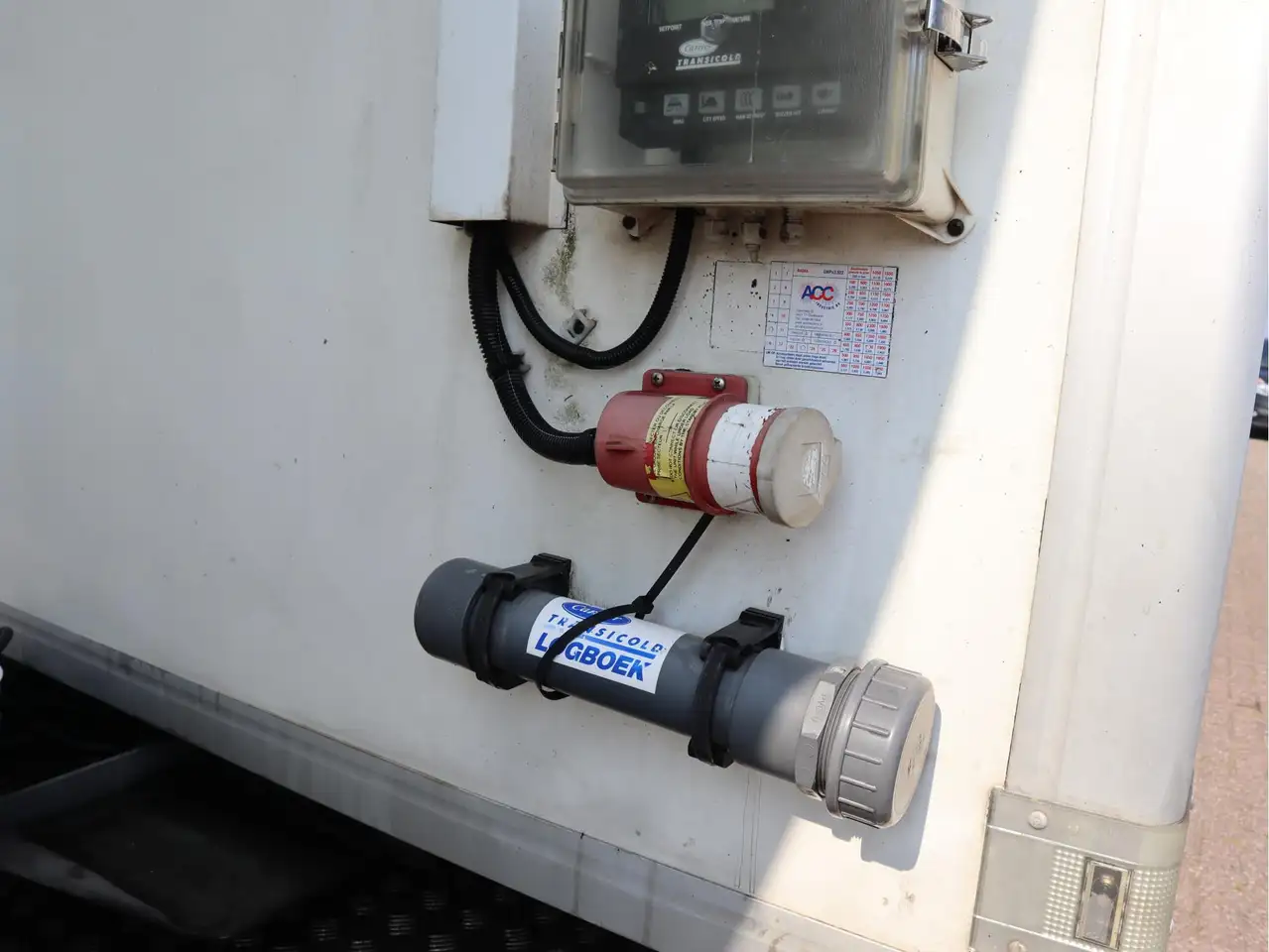 2016 Iveco Daily 40C17 3.0 Hi-Matic + Bunk 7,5 m Koeltrailer + Laad, photograph 9