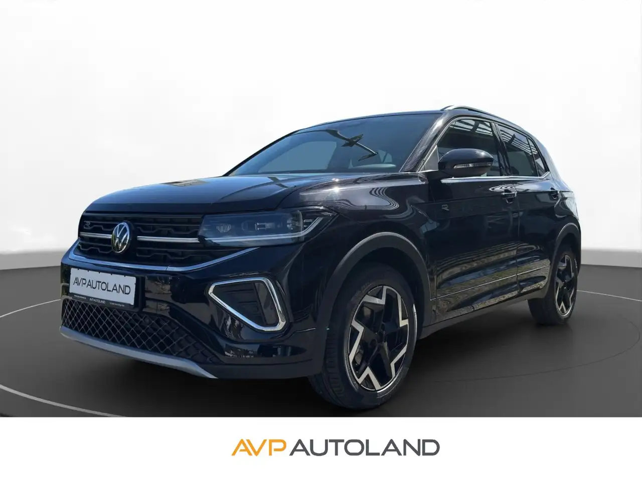 Volkswagen T-Cross 1.0 TSI DSG R-Line | AHK | NAVI | LED — photo 1 of 15
