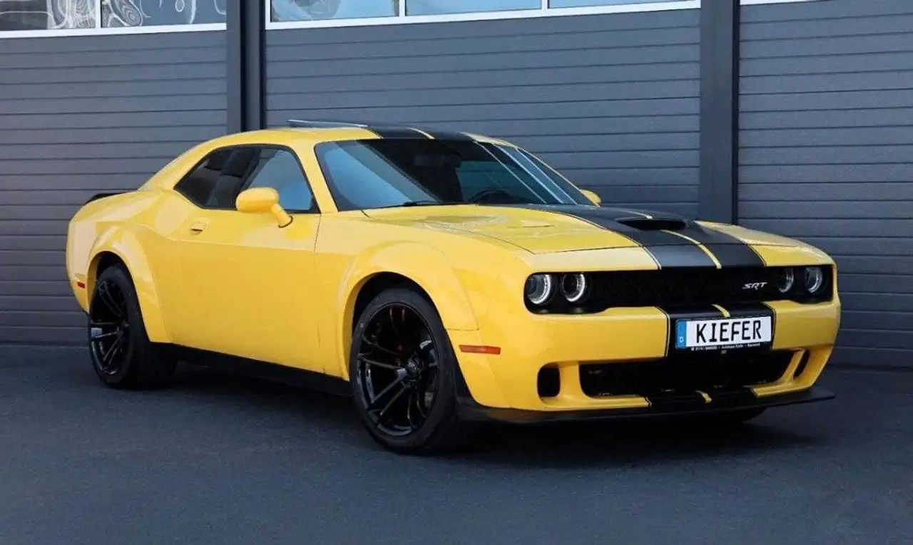 Dodge Challenger R-T 5.7 WideBody — 2017 — photo 1 of 18