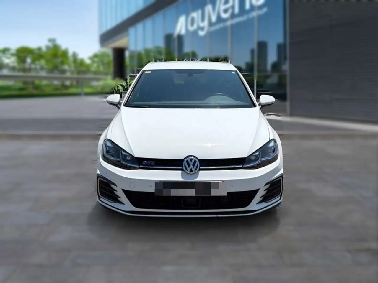 Volkswagen Golf GTE 1.4 TSI ePower 150kW 204CV DSG — photo 1 of 7