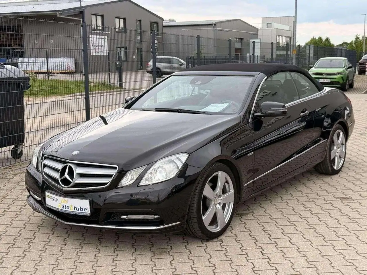 Mercedes-Benz E 200 CGI BlueEfficiency E -Klasse Cabrio — photo 1 of 16