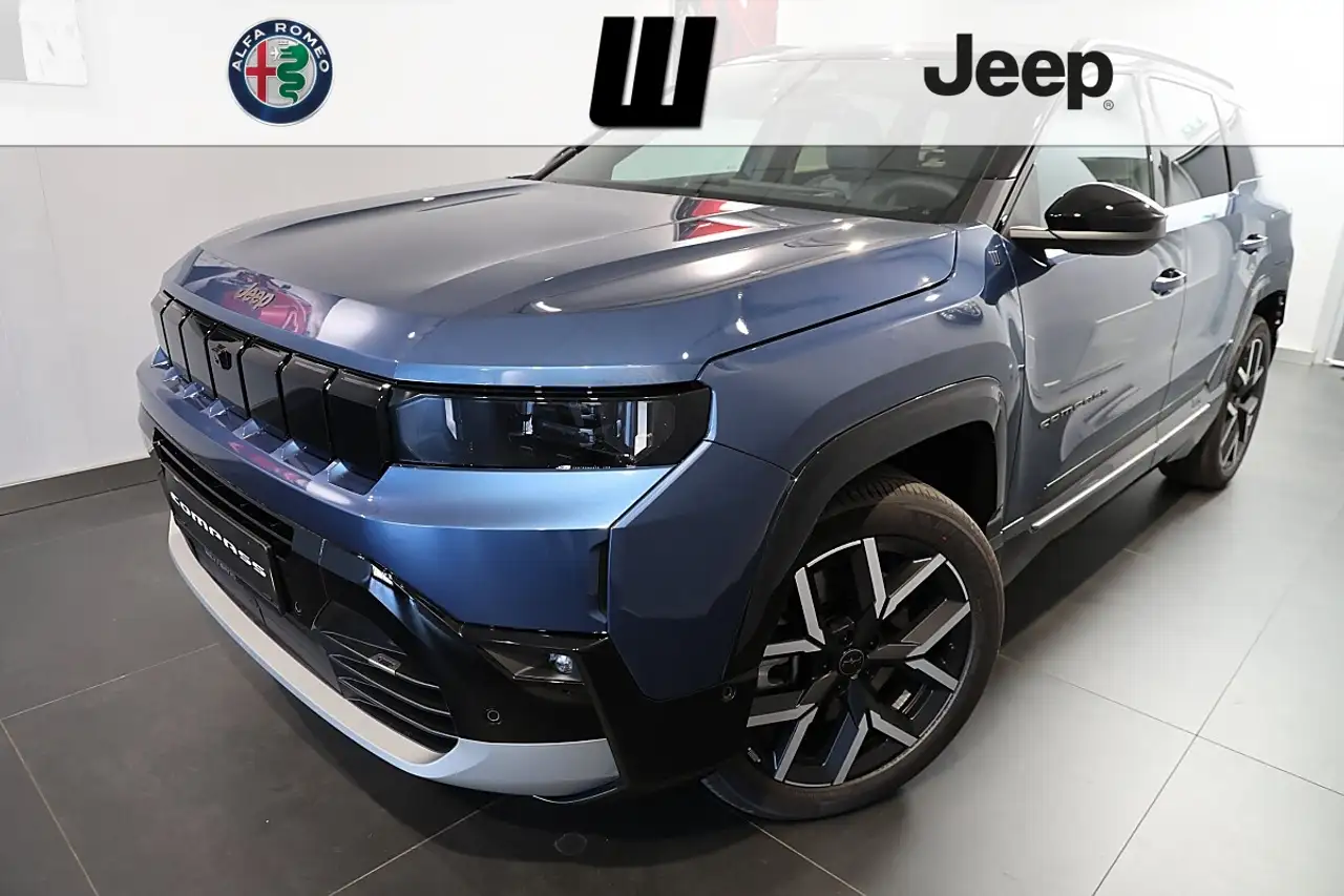 Jeep Compass 1.6 DCT6 Plug-In-Hybrid First Edition — photo 1 of 15