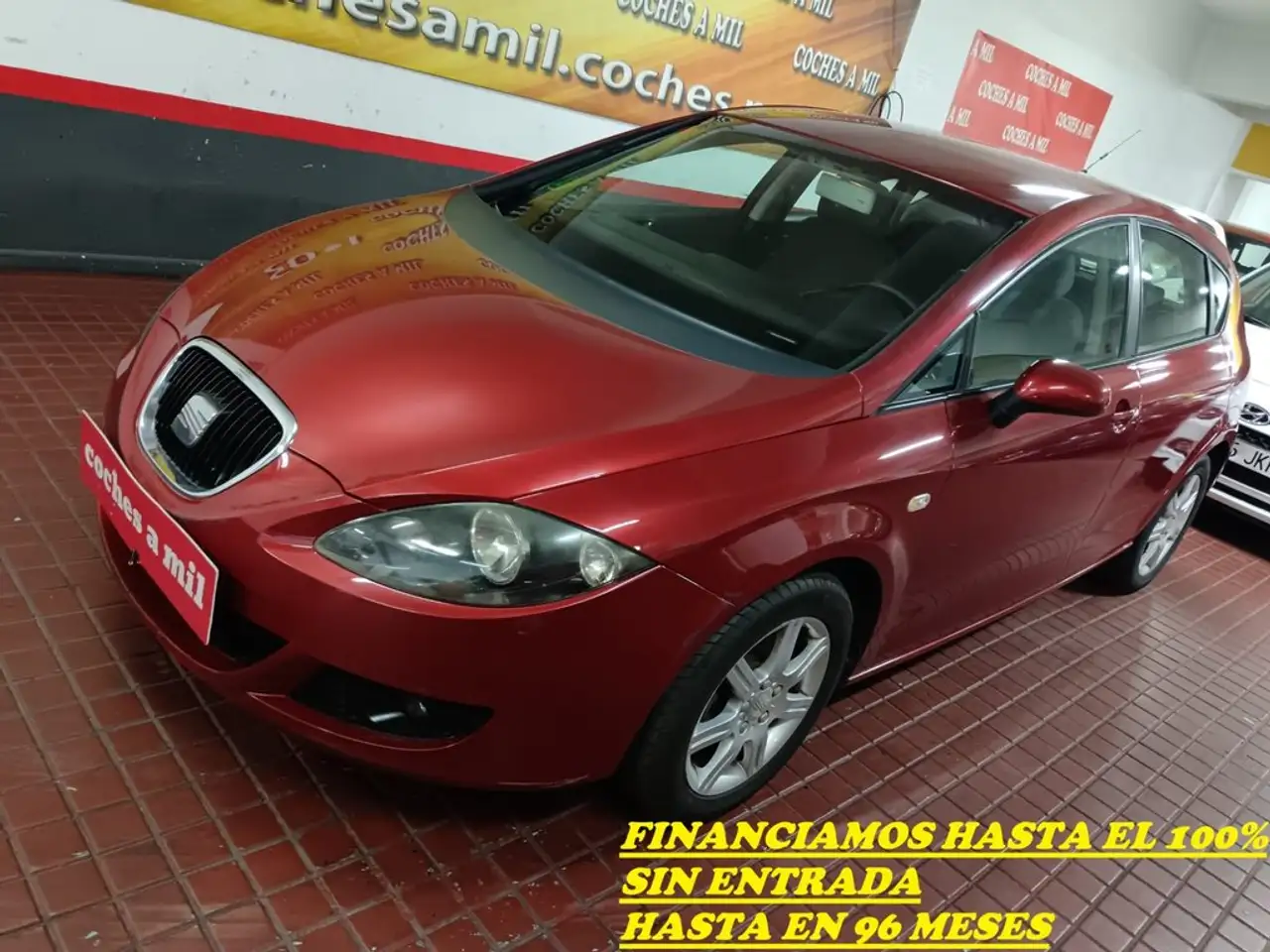 SEAT Leon 1.6 Stylance — photo 1 of 40